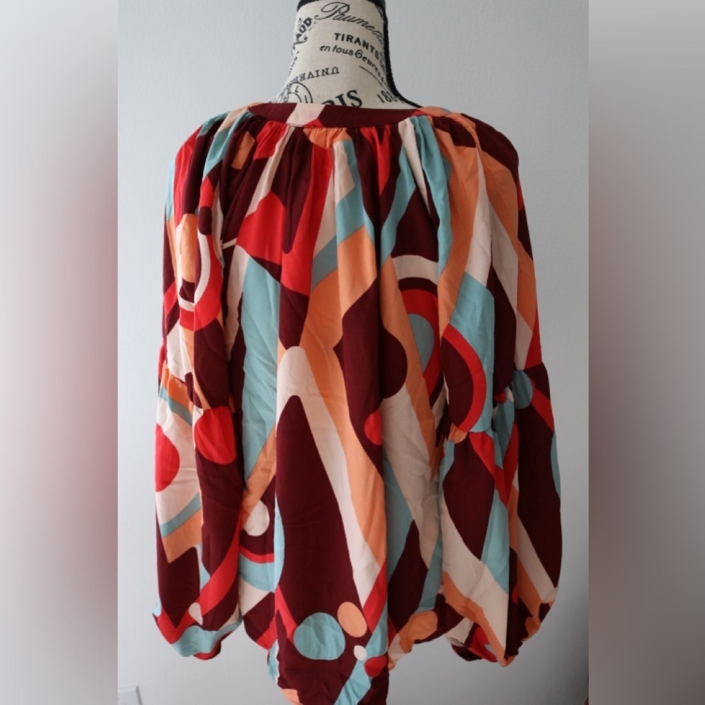 August Sky Blouse Size M Red Brown Blue Mod Geometric Balloon Sleeves Shirt NWOT - Picture 3 of 4